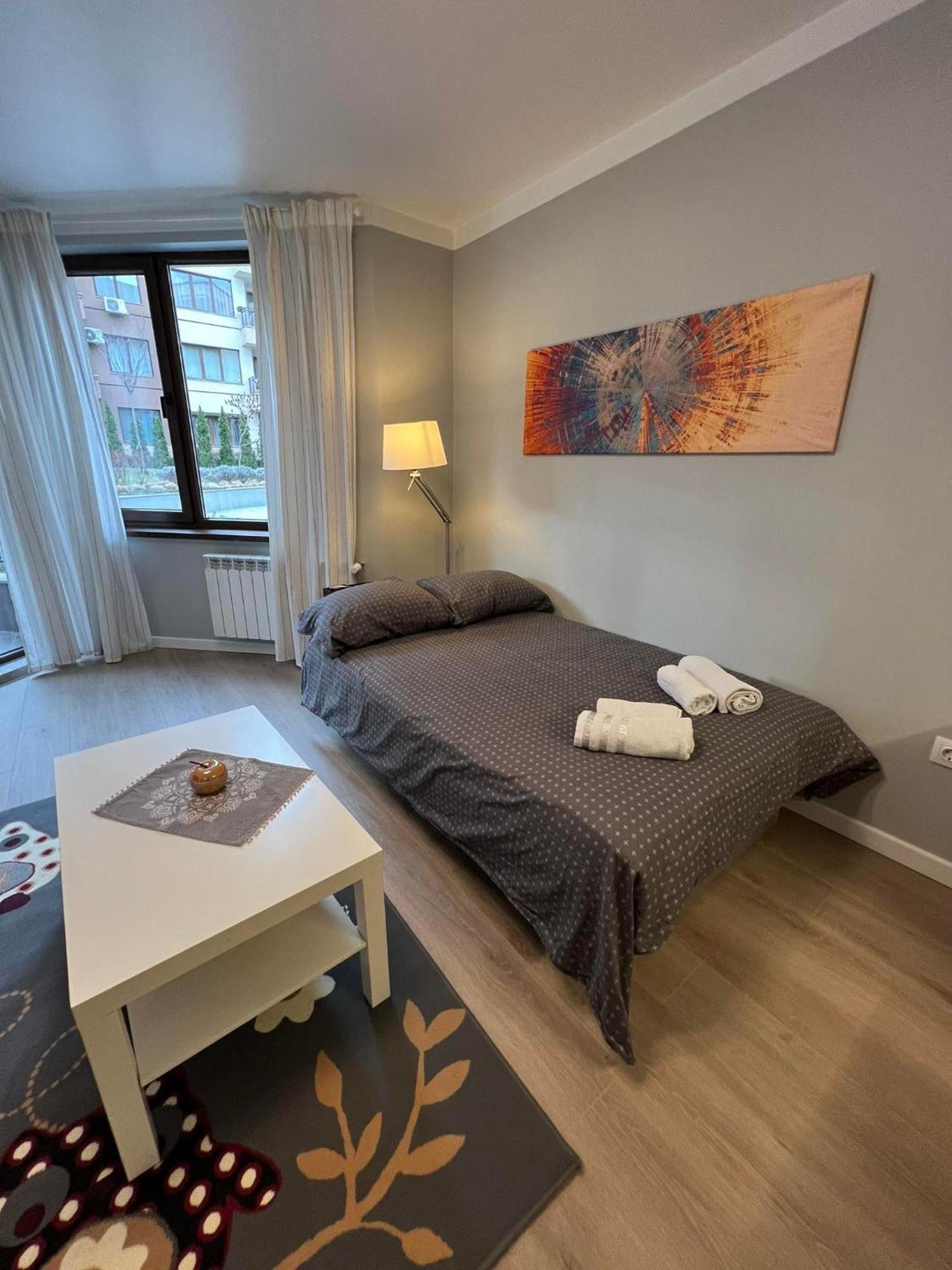 Boston Cozy Elegant Family Apt W Parking Near Nsa Sofia Exterior foto
